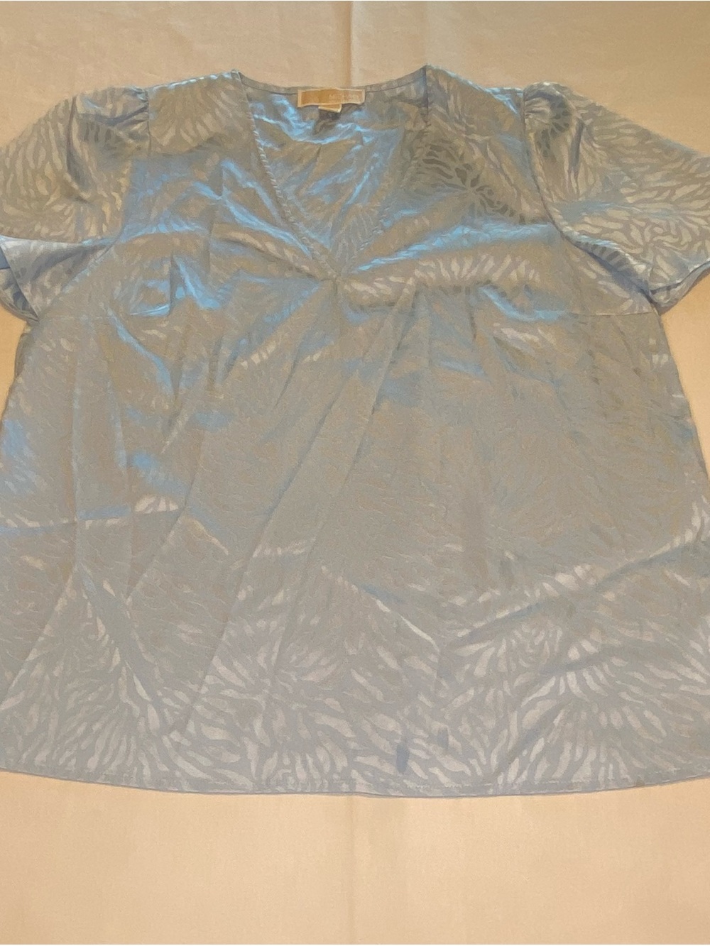 Michael Michael Kors Women M
Blue Animal Print Jacquard V-Neck
Blouse Top #0082